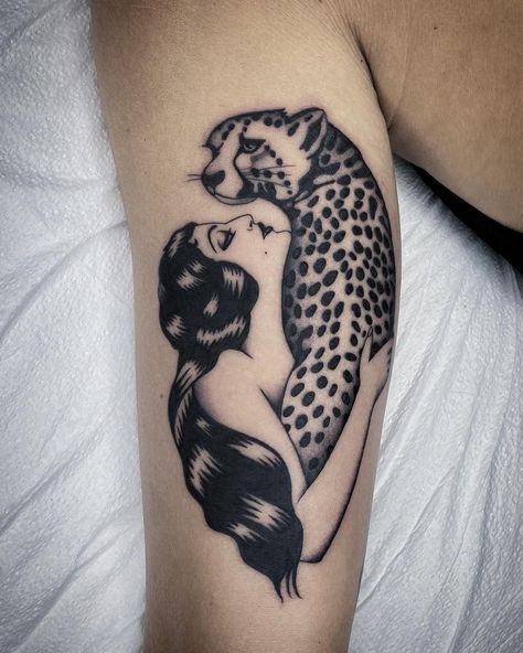 Leopard Tattoo Design, Leopard Tattoo Ideas, Traditional Tiger Tattoo, Cheetah Tattoo, Leopard Tattoo, Traditional Tattoo Inspiration, Leopard Tattoos, Club Tattoo, Pretty Hand Tattoos