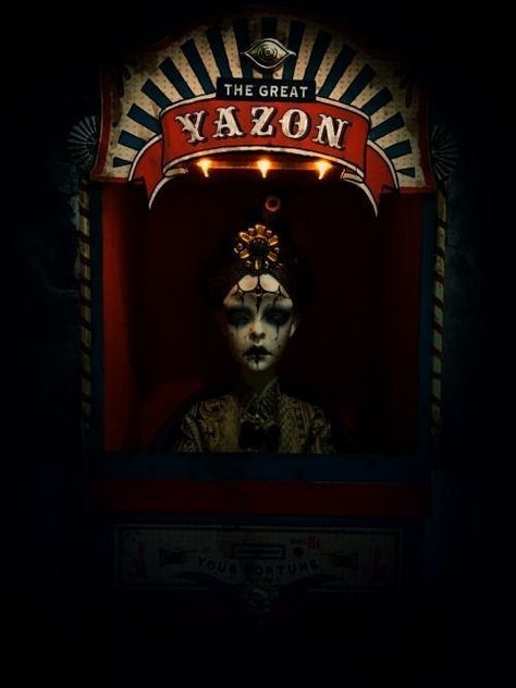 Scary Circus Aesthetic, Carnival Date Aesthetic, Date Aesthetic Night, Dark Circus Art, Freakshow Aesthetic, Vampire Circus, Aesthetic Circle, Scary Circus, Night Carnival