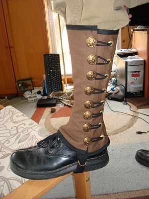 Steampunkish Steam Punk Diy, Steampunk Spats, Moda Steampunk, Steampunk Shoes, Mode Steampunk, Military Costumes, Style Steampunk, Steampunk Cosplay, Steampunk Diy