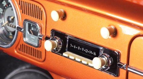 RetroSound® Hermosa Radio Vw Cars, Vintage Radio, Vw Bug, Vw Beetles, Volkswagen Beetle, Retro Cars, Car Stereo, Modern Technology, Car Audio