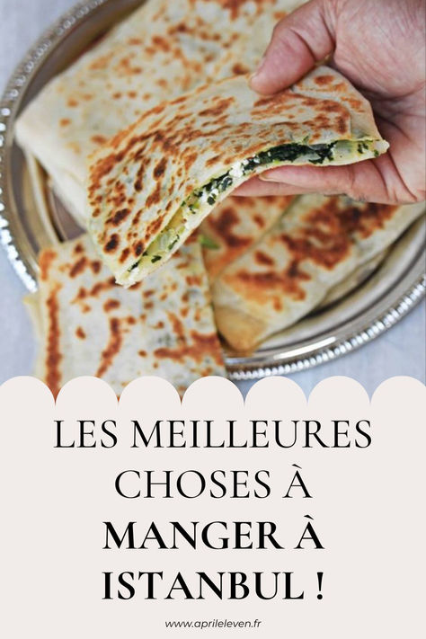 Les spécialités culinaires incontournables à Istanbul: Les meilleures adresses pour les explorateurs gourmands ! Lorsque je voyage, l'exploration du patrimoine culinaire et la diversité des recettes locales font partie intégrante de mon expérience. Lors de mon séjour de 3 jours à Istanbul, j'ai eu la chance de participer à une excursion culinaire guidée, révélant la richesse des spécialités turques, notamment celles d'Istanbul. Street Food, Istanbul, Places To Go, Road Trip, Travel