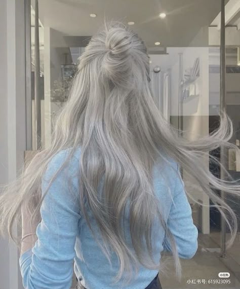 Beige Hair Color, Cecily Knight, Legacy Of Gods, Beige Hair, Silver Blonde Hair, Korean Hair Color, Silver Blonde, Pretty Hair Color, Healthy Routine