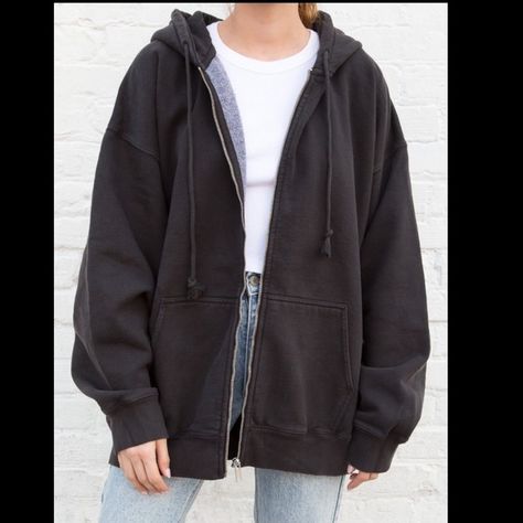 BRANDY MELVILLE christy hoodie Brandy Melville Jacket Outfit, Christy Hoodie Outfit, Black Christy Hoodie, Brandy Zip Up Hoodie, Brandy Hoodies, Brandy Melville Hoodies, Christy Hoodie Brandy Melville, Brandy Melville Oversized Hoodie, Brandy Melville Christy Hoodie