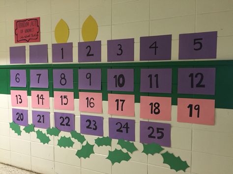 Advent Calendar Advent Classroom, Advent Art, Music Bulletin Boards, Eyfs Classroom, Boards Ideas, Teaching Themes, Preschool Bulletin, Church Bulletin Boards, Calendar Craft