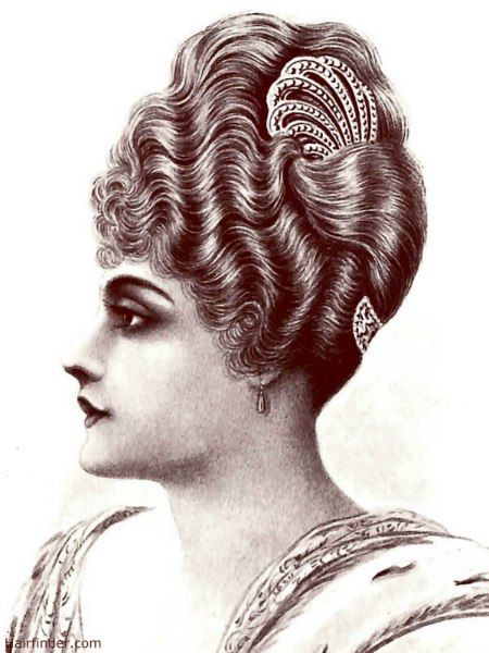 Vintage hairstyles for women 1915 - 1920 Marcel Waves, 1920s Hair, Art Nouveau Flowers, Women's Hairstyles, Hair Locks, Soft Waves, One Hair, Popular Hairstyles, Hairstyles For Women