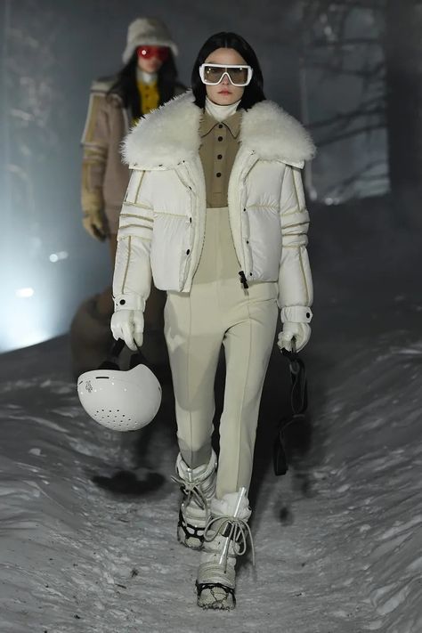 Moncler Grenoble Fall 2024 Ready-to-Wear Runway, Fashion Show & Collection Review [PHOTOS] Moncler Ski Outfit, Luxury Functional Skiing Outerwear, Moncler Ski, Moncler Grenoble Women, Moncler Trailgrip, Fashion Show Collection, Fashion News, Ready To Wear, Fashion Show