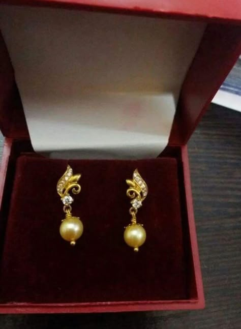 Hear Rings Ears Gold, Gold Earrings Designs For Daily Use For Women, Baby Earrings Gold Indian, Eyerings Gold Design, Simple Gold Earrings For Daily Use, Dailyware Earrings Gold, Daily Wear Earrings Gold Indian, Gold Earrings Designs For Daily Use, Daily Use Gold Earrings Indian