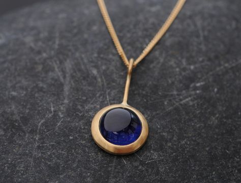 Dainty Sapphire Necklace, Gold And Sapphire Necklace, Sapphire Gold Necklace, Heart Shaped Diamond Necklace, William White, Sapphire Cabochon, Blue Sapphire Pendant, Sapphire Necklace Pendants, Blue Sapphire Necklace