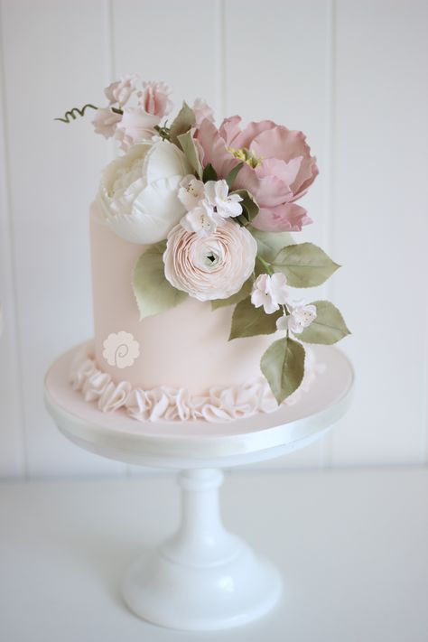 One Tier Cake With Flowers, Single Tier Wedding Cake With Flowers, Single Tier Cake With Flowers, Gumpaste Flower Cake, Sugar Flower Cake, One Tier Wedding Cake With Flowers, Wedding Cake Blush Flowers, Wedding Cake Single Tier, Cake With Peonies