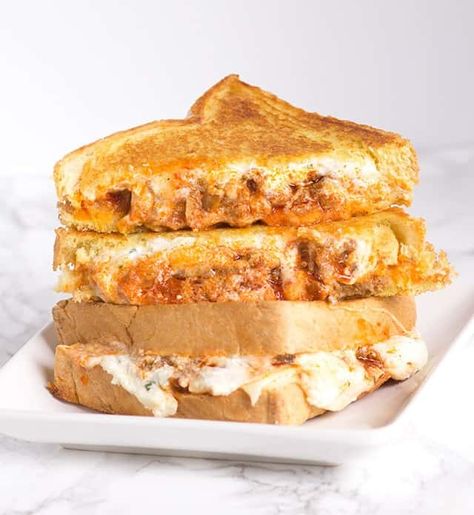 Lasagna Grilled Cheese Lasagna Grilled Cheese, Buffalo Chicken Grilled Cheese, Italian Sausage Lasagna, Delicious Lasagna, Butter Carrots, Grilled Cheese Sandwiches, Peanut Butter Pumpkin, Peanut Butter Dog Treats, Baking Substitutes