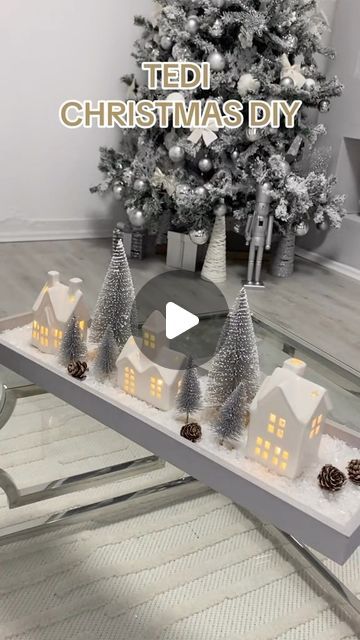 Christmas Centre Pieces, Diy Tiktok, Christmas Centers, Holiday Deco, Country Christmas Decorations, Christmas Kitchen Decor, Christmas Themes Decorations, Xmas Diy, 2023 Christmas