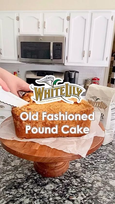 Blue Ribbon Pound Cake, Classic Pound Cake, Old Fashioned Pound Cake, Pound Cake Recipe, Egg Cake, White Lily, Pound Cake Recipes, White Lilies, Baby Cake