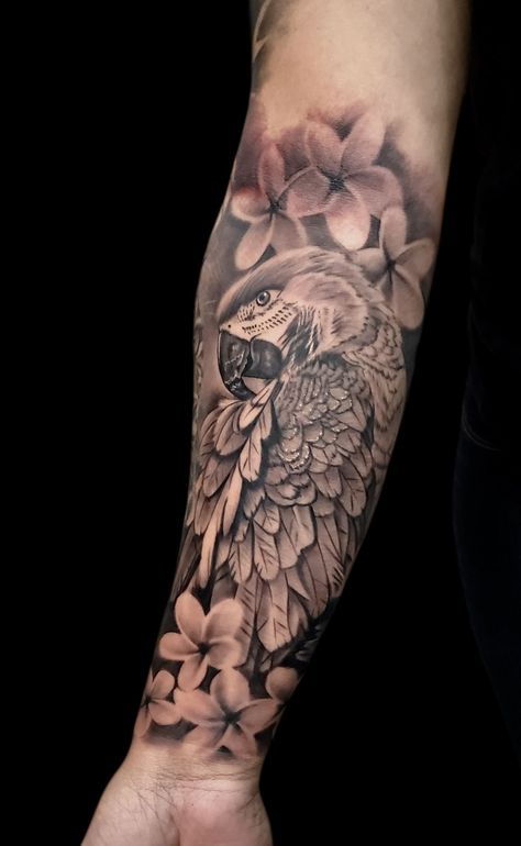 Rainforest Tattoo Ideas, Macaw Tattoo Black And White, Rainforest Tattoo, African Sleeve Tattoo, Geometric Animal Tattoo, Parrot Tattoo, Crazy Tattoos, Bird Tattoos, Clever Tattoos