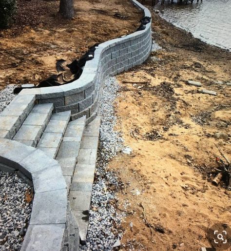 Backyard Retaining Walls, Sloped Backyard Landscaping, Taman Air, Landscaping Florida, Sloped Yard, Sloped Backyard, Landscaping Retaining Walls, Garden Stairs, Landscaping Front Yard