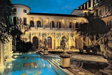 Gianni Versace House, Versace House, Casa Casuarina, Versace Mansion, Malibu Mansion, Africa Do Sul, Luxury Garden, Versace Home, Luxury Boutique Hotel