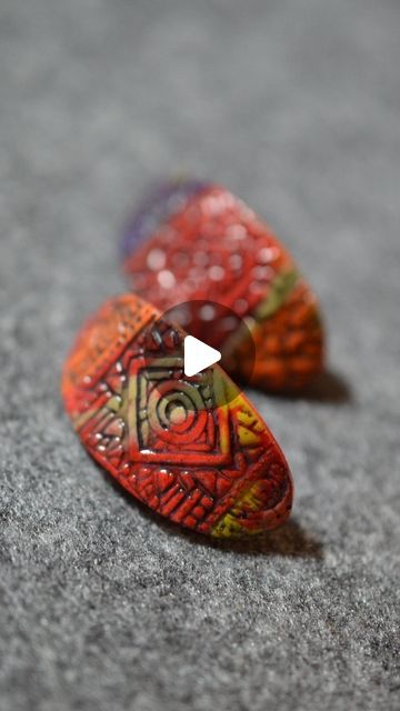 Polymer Clay Tutorials Free, Fimo Projects, Clay Arts, Boho Jewelry Diy, Polymer Clay Embroidery, Fimo Beads, Homemade Clay, Fimo Jewelry, Pc Video