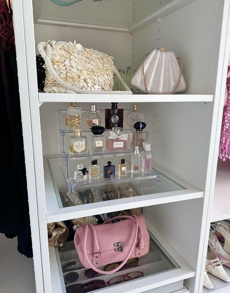 Purse Display Ideas Bedrooms, Purse Display Ideas, Purse Display, Display Ideas, New Room, Room Inspo, Purse, Bedroom