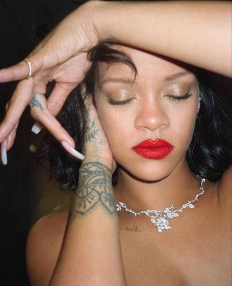 #rihanna Rihanna Photoshoot, Rihanna Instagram, Wear Red Lipstick, Rihanna Riri, Cami Romper, Rihanna Style, Rihanna Fenty, Katie Holmes, Elle Fanning