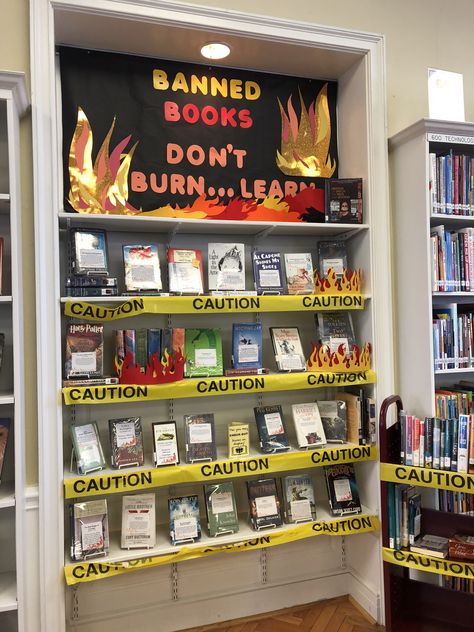 Banned Books Display School Libraries, Banned Books Bulletin Board, Banned Books Week Library Display, Banned Books Aesthetic, Banned Books Week Activities, Banned Book Display, Banned Books Display, Middle School Library Displays, Banned Books Week Display