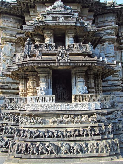 Chennakeshava Temple & Belur on Diwali | Tomas Belcik | Flickr Belur Temple, Chennakeshava Temple, Architecture Indian, Architecture Antique, Architecture Drawing Presentation, Arte Yoga, Temple India, Indian Temple Architecture, Ancient Indian Architecture