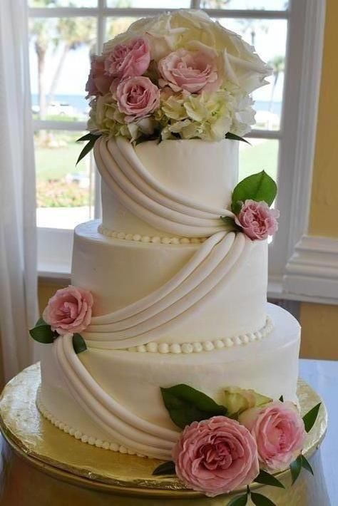 Elegant Birthday Cakes, Pink And White Flowers, Mom Wedding, Elegant Cakes, Fondant, Wedding Cakes, Birthday Cake, White, Cake