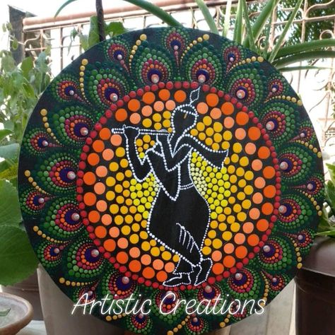 Acrylic dot painting Heart Art Projects, Aboriginal Art Dot Painting, Mandala Art Therapy, Flower Art Drawing, Mandala Art Lesson, Madhubani Art, Feather Crafts, Dot Mandala, Madhubani Painting