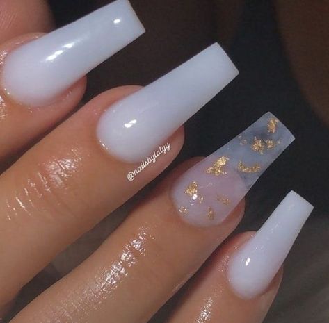 Stars Nails, White Nails With Gold, Milky Nails, White Acrylic Nails, Casual Nails, Simple Acrylic Nails, Short Square Acrylic Nails, Long Acrylic Nails Coffin, Coffin Shape Nails