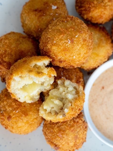 Mushroom Arancini Recipe | Simple Home Edit Work Organization Printables, Mushroom Arancini, Arancini Balls, Simple Family Recipes, Arancini Recipe, Feta Salad Recipe, Hubble Bubble, Wild Rice Salad, Brie Bites