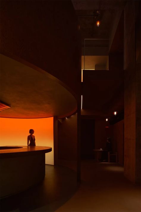 Blazing Night By One Fine Day Studio & Partners – mooool Crystal Room, Studios Architecture, Interiors Dream, One Fine Day, Japanese Interior, Space Architecture, Low Ceiling, Fashion Room, Interior Architecture Design