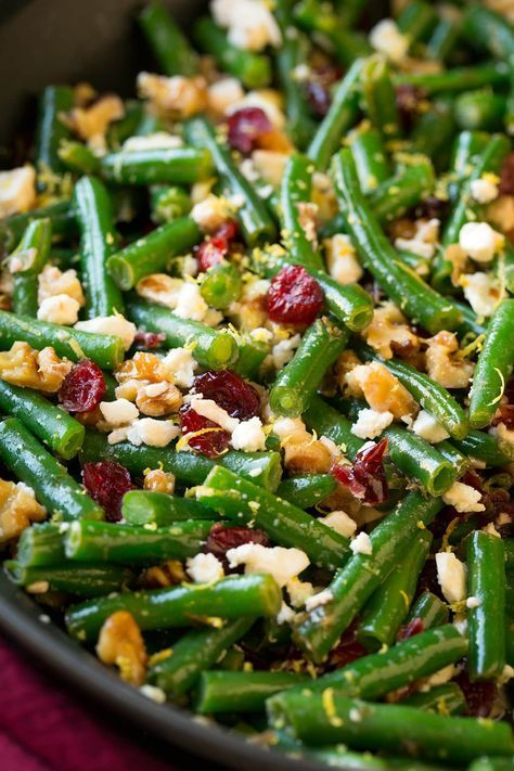 Side Dishes With Green Beans, Green Bean Christmas Recipe, Veggie Dish For Christmas, Christmas Green Vegetables Side Dishes, Vegtables Sides Christmas, Christmas Beans Recipe, Veggie Dishes For Christmas, Vegetable Side Dish Christmas, Xmas Veggie Side Dishes