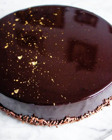 Chocolate Mirror Glaze Recipe, Mirror Glaze Recipe, Tin Eats, Chocolate Mirror Glaze, Types Of Frosting, Mirror Glaze Cake Recipes, Glaze Cake, Ganache Frosting, Mirror Glaze Cake