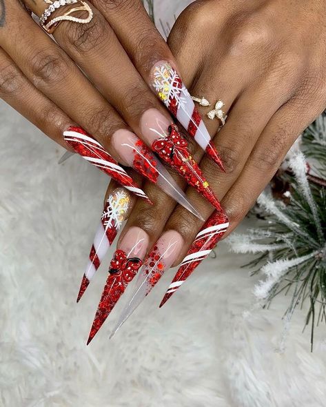 Christmas Nail Stiletto, Red Christmas Nails Acrylic Long, Stilleto Christmas Nails Long, Red Sweater Nails, Christmas Stilleto Nails, Stiletto Nails Christmas, Extra Christmas Nails, Christmas Stiletto Nails, Stiletto Christmas Nails