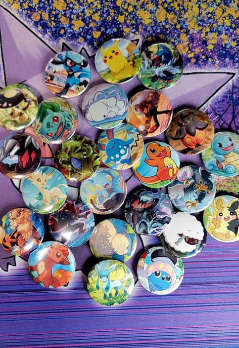 Pokemon Stuff To Buy, Diy Pokémon Cards, Pokemon Crafts To Sell, Upcycle Pokemon Cards, Pokemon Card Diy, Diy Pokemon Cards, Pokemon Quilt, Pokemon Fashion, Pokemon Packs