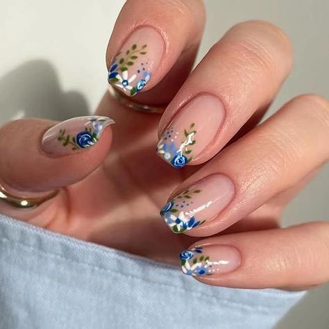 #spring nails #nailideas #color #season #springnails2024 Short Nail Art Designs Summer, Floral Tip Nails, Wild Flower Nails, Fake Nails Long, Elegant Nail Art, Nagel Tips, Nails For Women, Square Head, Nail Art Supplies