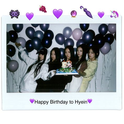 X Newjeans Hyein, Film Icon, April 21, Club Style, Twitter Update, Extended Play, Kpop Groups, Girl Group, Polaroid Film