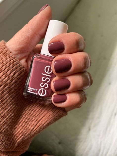 Essie Cardi Angora, Fall Essie Colors, Essie Fall Nail Colors, Fall Nails Pale Skin, Fall Nails Essie, Essie Fall Colors, Nails Feminine, Essie Nail Polish Fall, Essie Angora Cardi