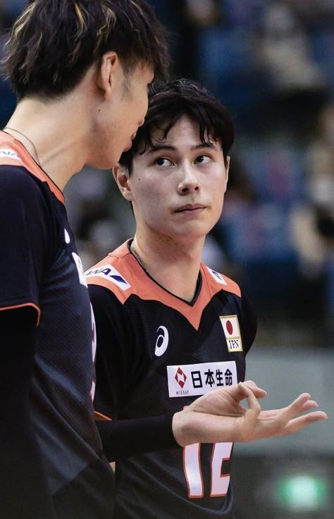 Ren Takahashi, Ran Takashi, Olympic Volleyball, Takahashi Ran, Volleyball Men, Japanese Volleyball, Volleyball Inspiration, Japan Volleyball, Ryujin Nippon