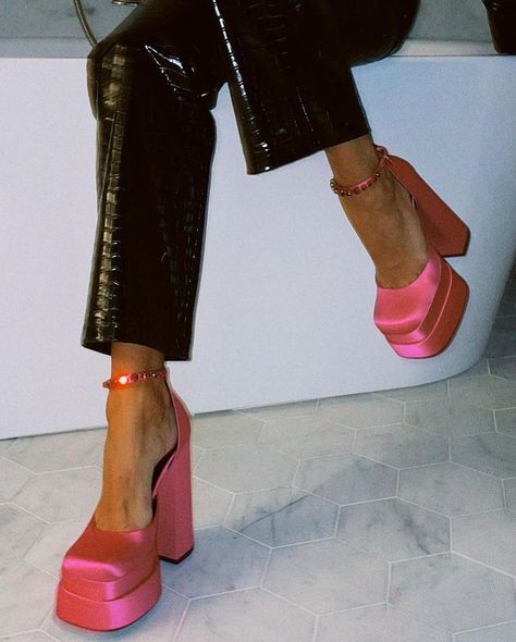 Outfits inspo on Instagram: “Barbie would definitely wear them🎀 . . . . . . . . #versaceplatforms #versaceshoes #versaceheels #versaceplatformheels #beyoncestyle…” Versace Heels Outfit, Versace Heels, Heels Pink, Mermaid Inspired, Donatella Versace, Satin Pumps, Stunning Outfits, Satin Mini Dress, Platform Heel