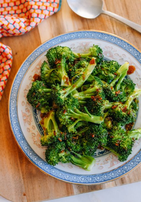 Steamed Broccoli - The Woks of Life Steamed Broccoli Recipes, Boiled Broccoli, Vegetarian Oyster Sauce, Wok Of Life, Woks Of Life, The Woks Of Life, Asian Vegetables, Broccoli Recipe, Steam Recipes