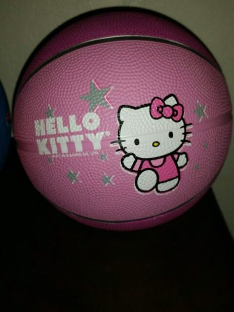 Basketball Hello Kitty, Hello Kitty Volleyball, Basketball Vision Board, Hello Kitty Mood, D1 Basketball, Basketball Core, Basketball Rooms, Hobbies To Start, Spiderman And Hello Kitty