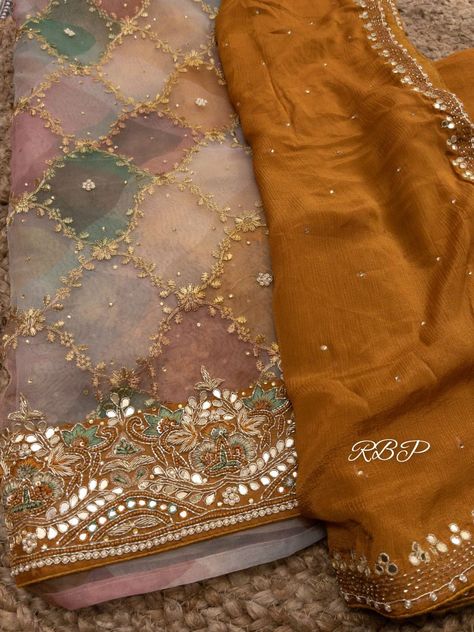 *RBP PRESENTS* *Ready to ship* *Restocked on huge demand* Exclusive Edit! 😍😍 ⭐ Kurta: Pure Ombre Organza with stunning Pearl, thread, gotta Patti & sequins handwork all over ✨ ⭐Bottom: Pure Shantoon (unstitched) 💕 ⭐Dupatta: Pure Chiffon with gotta Patti, sequins, pearl and mirror detailings plus tassels 😍 *Must have collection!* ⭐⭐ Gotta Patti Suits Pakistani, Duppattas Designs Ideas, Dupatta Design, Bridal Chura, Simple Saree Designs, Hand Embroidery Dress, Latest Bridal Dresses, Gotta Patti, Fancy Sarees Party Wear