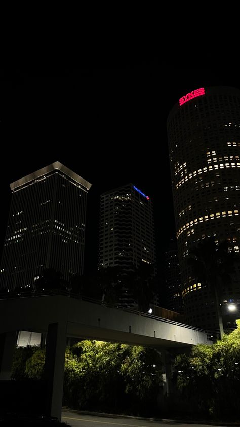 Downtown Night Pictures, Downtown Pictures At Night, Houston Downtown Night, Downtown La Aesthetic Night, Downtown Night Aesthetic, Downtown Houston At Night, Downtown La Aesthetic, Downtown Pictures, Pictures Downtown