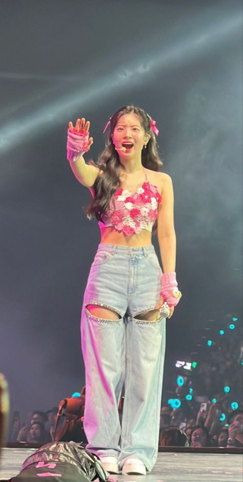 [230930] Ready to Be in Bulacan Dahyun Outfits, Twice Outfits, Korean Aesthetic Outfits, Kpop Concert Outfit, Kim Dahyun, Concert Fits, Fancy Blouses, Fancy Blouse Designs, Jeans Diy