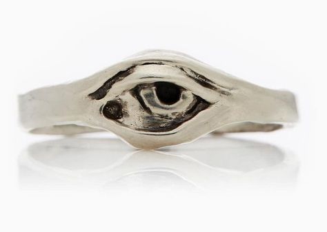 Funny Rings Jewelry, Dope Jewelry Silver, Eye Rings Jewelry, Artsy Rings, Weird Rings, Sisters Ring, Tentacle Ring, Strange Rings, Hard Jewelry