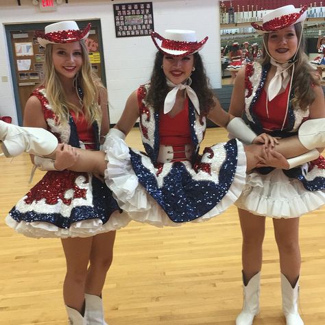 Cheer Skirt Outfit Ideas, Drill Team Outfits, Drill Team Uniforms, Drill Team Pictures, Majorette Costumes, Dance Things, Boots 2023, Cheerleading Pictures, Ice Girls