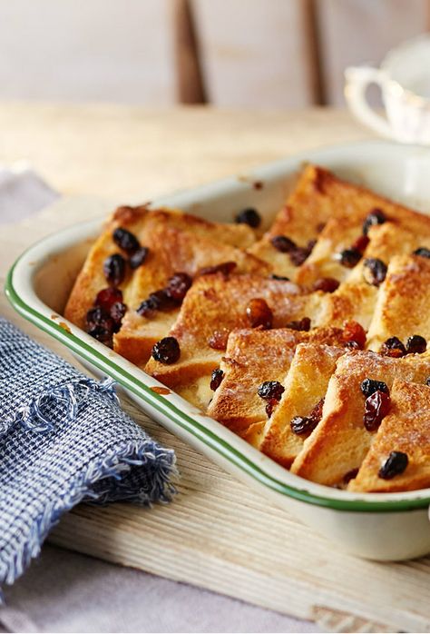 School Puddings, Bread Butter Pudding, British Pudding, Butter Pudding, Tesco Real Food, Bread And Butter Pudding, Delicious Breakfast Recipes, Bread Butter, Bread And Butter