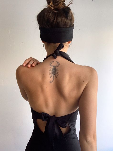 #tatts #tattoo #scorpio #tatuajes #escorpion #escorpio #tattooideas #tattoosforwomen #tattoodesigns Tattoo Scorpio, Scorpion Tattoos, Sticker Sleeve, Flower Spine Tattoos, Scorpio Tattoo, Shiva Tattoo Design, Scorpion Tattoo, Meaningful Tattoos For Women, Hip Tattoos Women