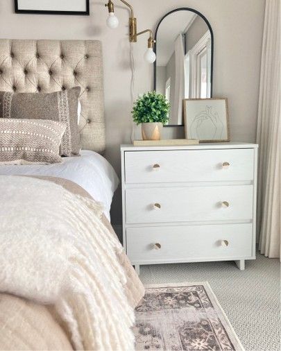 Bedroom Decor With One Nightstand, Dresser Nightstand Ideas Master Bedrooms, Bedroom With Side Mirrors, Mirror On Top Of Nightstand, Bedroom Large Nightstand Ideas, Arched Mirrors Over Nightstands, Mirror Nightstand Decor, Arched Mirrors Behind Nightstand, Bedroom Nightstand Mirrors