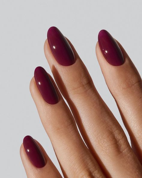 The epitome of elegance and majesty, this historic hue commands attention. Inspired by the colour first coined by the Brits in 1805. Shade… | Instagram Classy Nails Purple, Trendy Minimalist Nails Short, Chrome Nails Purple, Purple Chrome Nails, Plum Nails, The Brits, Lipstick Nails, February Nails, Purple Nail Designs