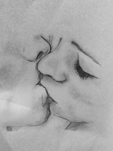 Two Kissing Lips Drawing, Free Hand Design Drawing, Kiss Sketch Drawings, Wlw Art Spicy Sketch, Romantic Sketches Easy, Drawing Lovers Sketches, Couple Pencil Drawings, Two People Kissing Drawing, Double Meaning Dirty Sketch